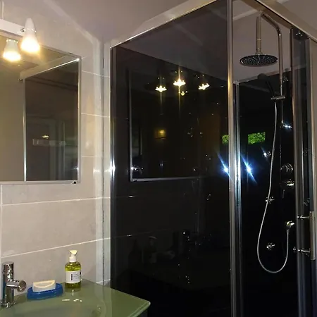 Holiday Home Near Alabaster Coast, Cleaning Included Les Grandes-Ventes